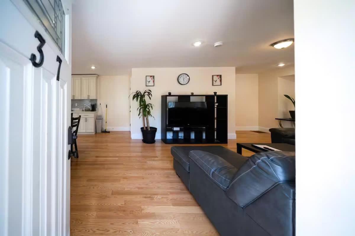 37 - 3Br Quincy - Cozy Townhouse Near Blue Hills Apartment Bagian luar foto