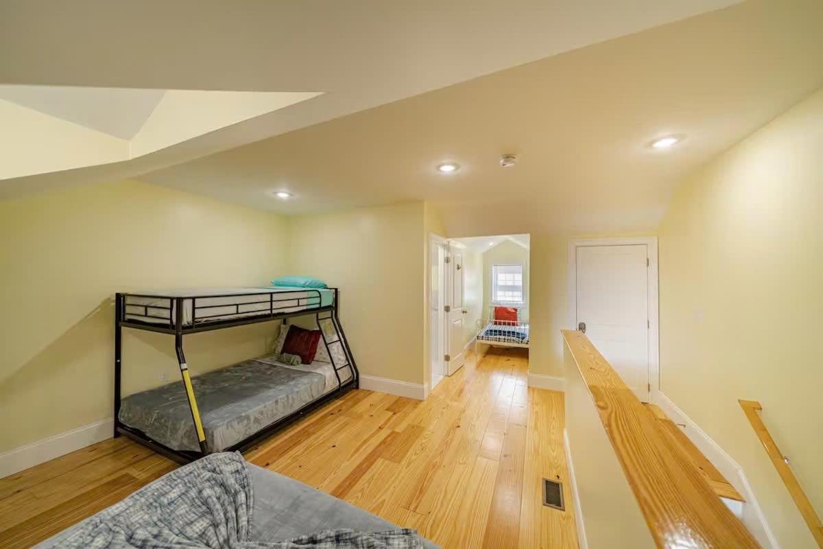 37 - 3Br Quincy - Cozy Townhouse Near Blue Hills Apartment Bagian luar foto