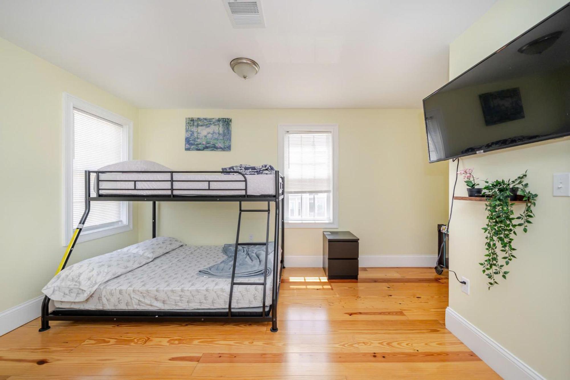 37 - 3Br Quincy - Cozy Townhouse Near Blue Hills Apartment Bagian luar foto