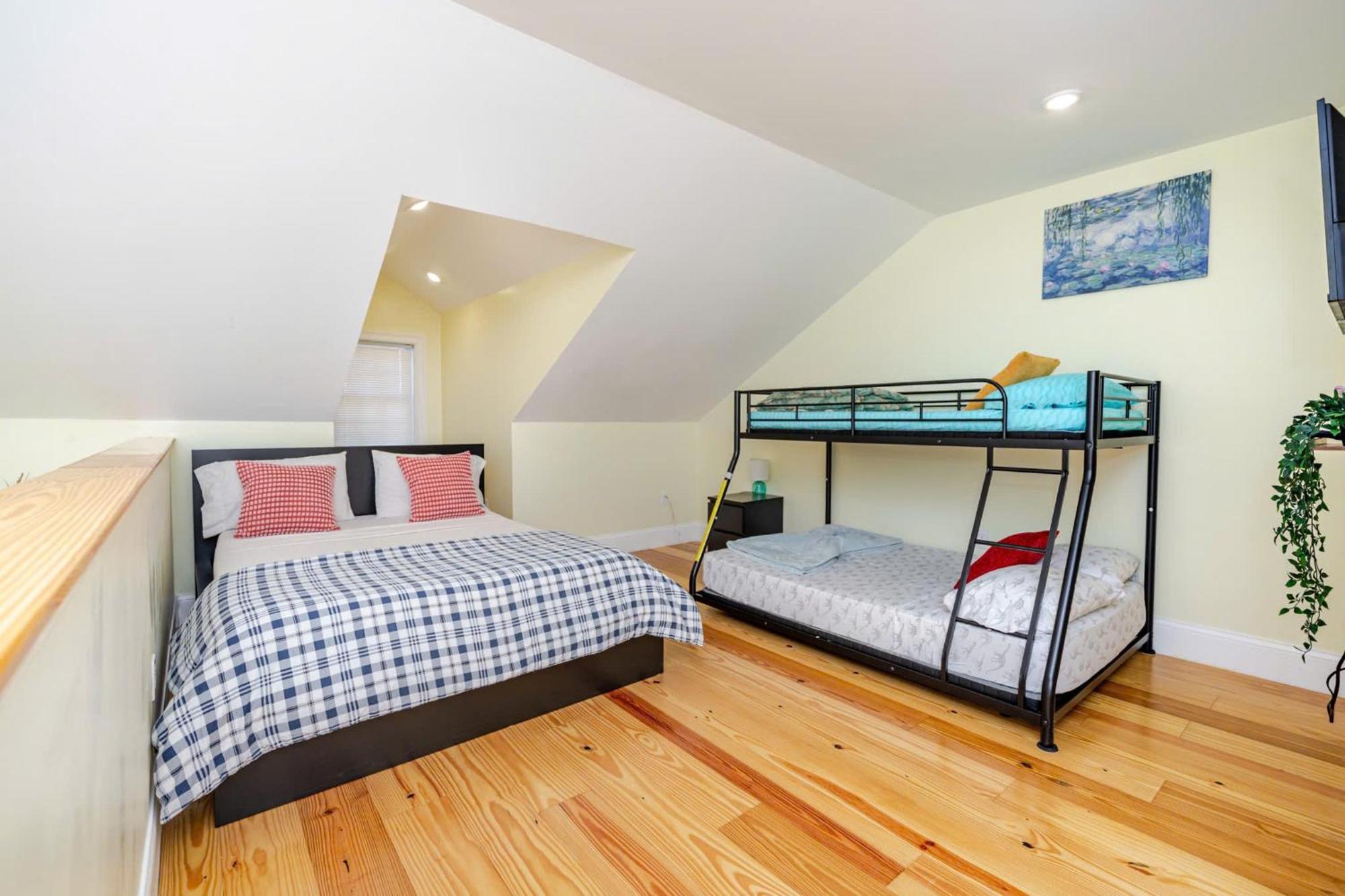 37 - 3Br Quincy - Cozy Townhouse Near Blue Hills Apartment Bagian luar foto