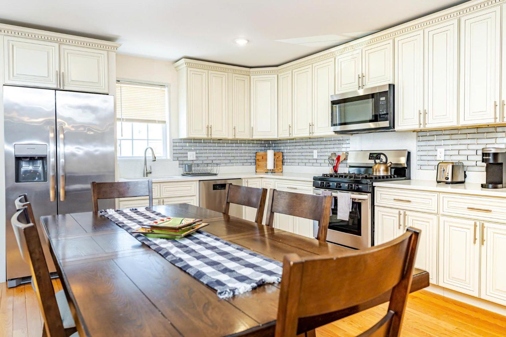 37 - 3Br Quincy - Cozy Townhouse Near Blue Hills Apartment Bagian luar foto