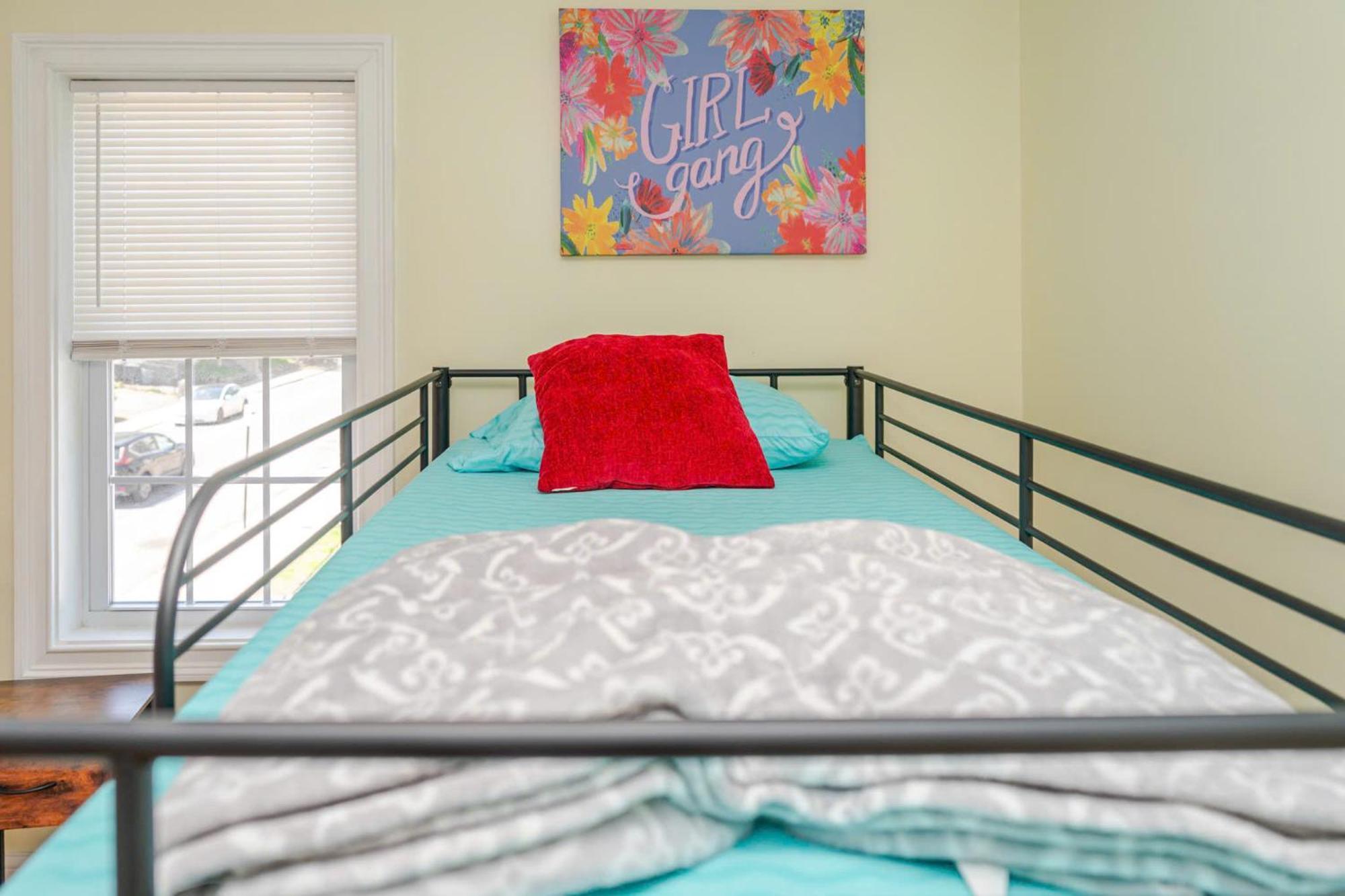 37 - 3Br Quincy - Cozy Townhouse Near Blue Hills Apartment Bagian luar foto