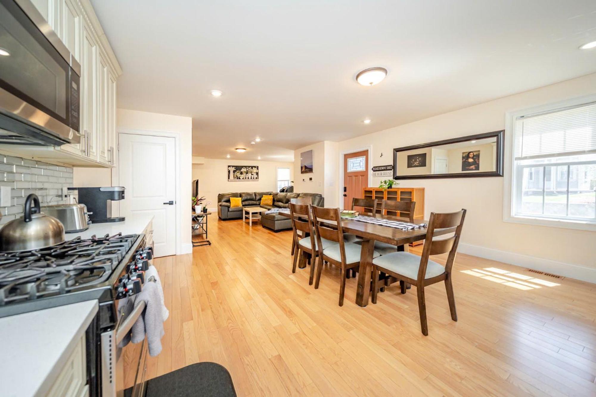 37 - 3Br Quincy - Cozy Townhouse Near Blue Hills Apartment Bagian luar foto
